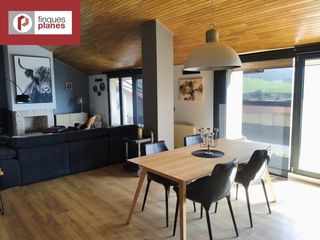 �tic a Montferrer i Castellb�. Exclusivo �tico d�plex con terrazas y vistas al cad� en golf dar