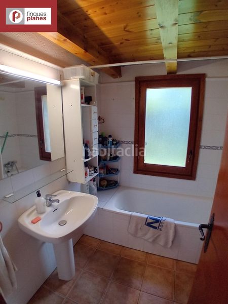 Foto 1817eef6-0d7c-441e-a983-ca5597f6bbaa. Casa amb aparcament a Cabó