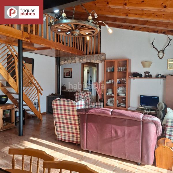 Foto 308f03d6-3b9a-4856-88d1-7f2d95274817. Casa amb aparcament a Cabó