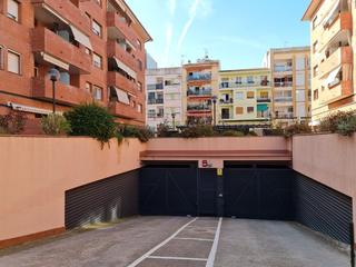 Aparcament cotxe  Plaa assumpci. Av mediterraneo  78  parking28m2