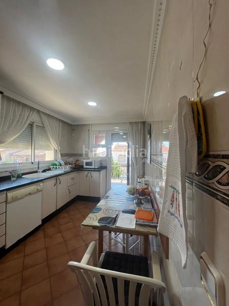 Foto 19a47d91-93ae-44a1-b1d9-e8e18905b017. Chalet con camino parcheggio piscina in Pinemar Pineda de Mar