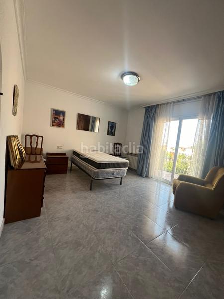 Foto 4b043317-f8cb-45fd-97ec-d46b1ba32f3e. Chalet con camino parcheggio piscina in Pinemar Pineda de Mar