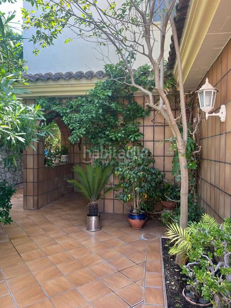 Foto d00dc386-ffdd-4b1c-8a8a-7b9d5d80722c. Chalet con camino parcheggio piscina in Pinemar Pineda de Mar