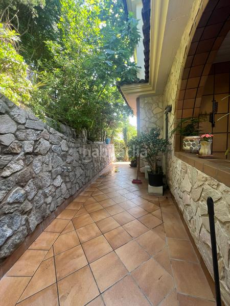 Foto f15467e3-6413-4099-8269-6adf9fee3439. Chalet con camino parcheggio piscina in Pinemar Pineda de Mar