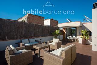 Attique à Carrer d'en serra 18. Ático con terraza en el gótico con alta rentabilidad