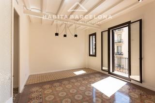 Piso  Carrer gran de grcia. Piso a estrenar con encanto original y reforma de diseo