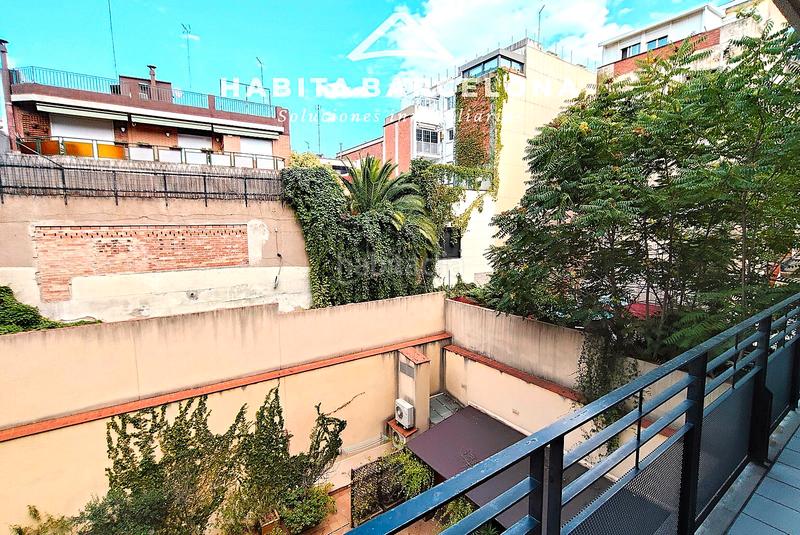 Foto d7c1957d-9012-4cff-acc8-c76868046e2b. Alquiler piso tu oasis de paz y confort en la ciudad. en Barcelona