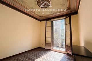 Appartement à Dreta de l´Eixample. Piso con solera en el eixample, en pleno corazón de barcelona.