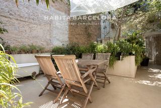 Rent Flat in Gòtic. Alquiler de piso en calle dels escudellers blancs