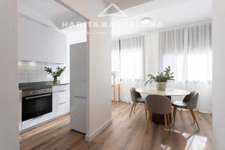 Etagenwohnung in Carrer de Pau Claris