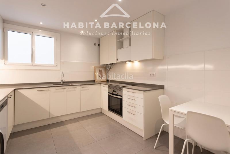 Foto 1fc00409-436c-4dbb-b4f0-183085f2ec2c. Alquiler piso vive gràcia, vive la exclusividad en Barcelona