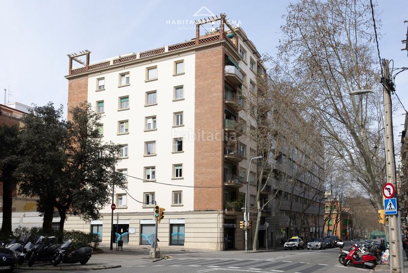 Foto a1b1e4c6-a1b7-4ab5-8cf8-d6800b29f70c. Pis a El Poble Sec - Parc de Montjuïc Barcelona