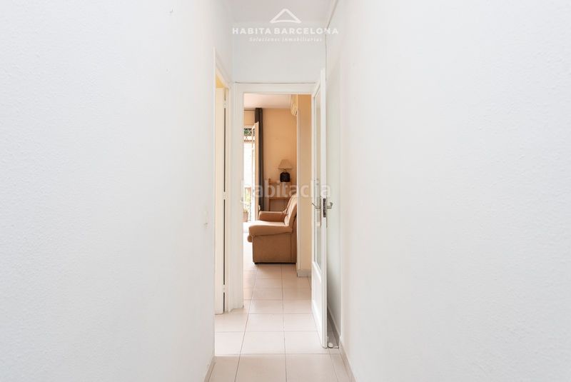 Foto ba86a1e0-7c5c-4af8-85a9-524d9aa11bfd. Pis a El Poble Sec - Parc de Montjuïc Barcelona