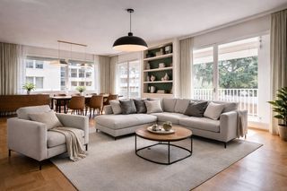 Pis  Carrer de cerignola. Piso señorial con vistas al parque, con terraza