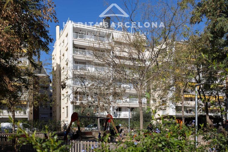 Foto 66ba1679-3643-4b86-8be6-5e2c2213cd0d. Pis amb calefacció aparcament a Sant Gervasi - Bonanova Barcelona