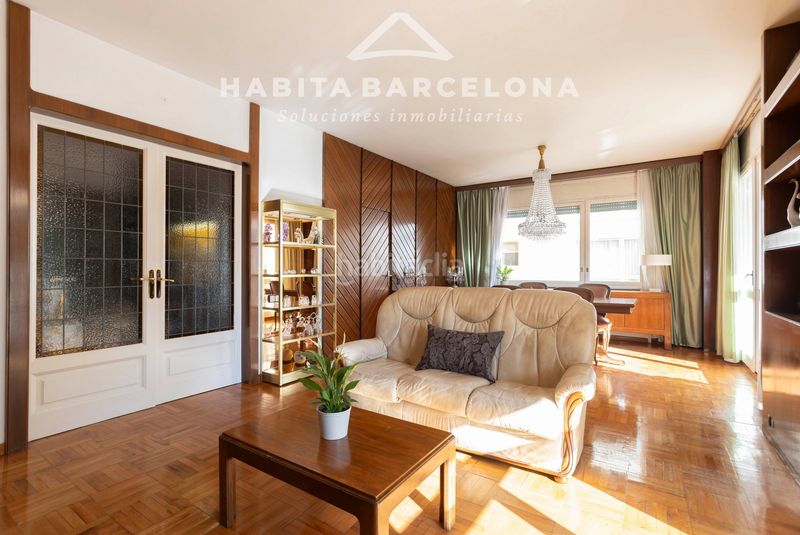 Foto dd635a6d-f0b0-4018-b6bf-87a71e4f9584. Pis amb calefacció aparcament a Sant Gervasi - Bonanova Barcelona