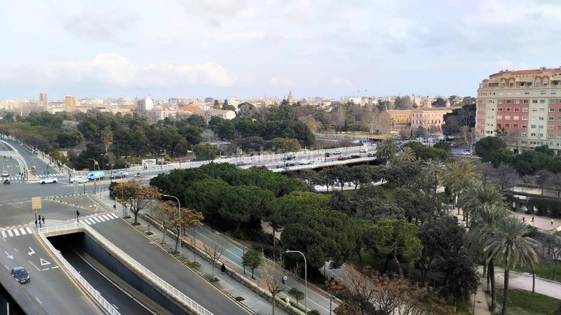 Foto e12608f7-e3e5-4bd7-8e9b-e6fdd3d1d28c. Flat in Barrio de Campanar Valencia