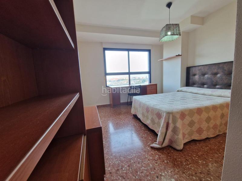 Foto 68f2efa9-07c0-41f3-9a36-07f4cf239c3c. Alquiler piso disponible vivienda en residencial valturia en Valencia