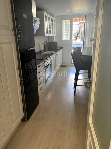 Foto b0cf66f3-bcce-4f2d-bd3b-c4199acdeb5c. Pis amb aparcament a Barrio Benicalap Valencia