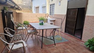 Rent Flat in Barrio de Campanar. Estupendo pisito en el centro de campanar