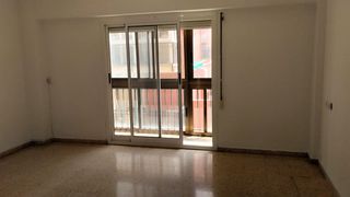 Flat in Nou Campanar. Piso en nou campanar