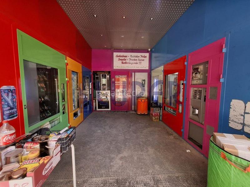 Foto b867cbb0-3a31-43e5-9472-d4c069dd0e1a. Local comercial a Centro Sant Vicent del Raspeig