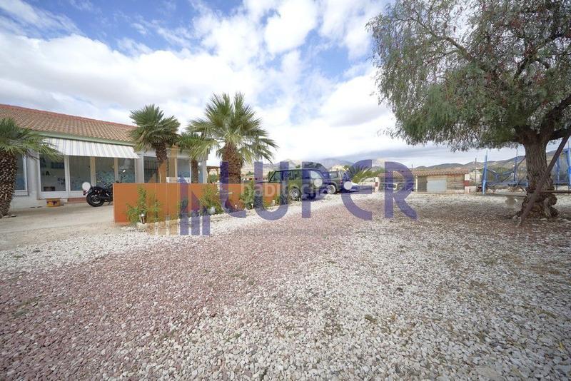 Foto 9c25e881-67ef-44d5-a0de-fbe61857a845. Chalet dans Moralet Alicante