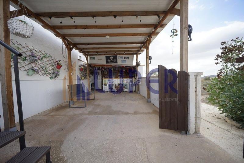Foto a0b62c2c-80ec-41f4-b191-868db410dce8. Chalet dans Moralet Alicante