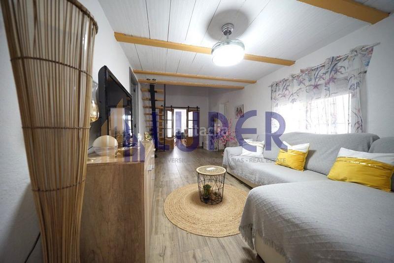 Foto d973fce5-21c9-4fd6-88eb-d6546c8f51e0. Chalet dans Moralet Alicante