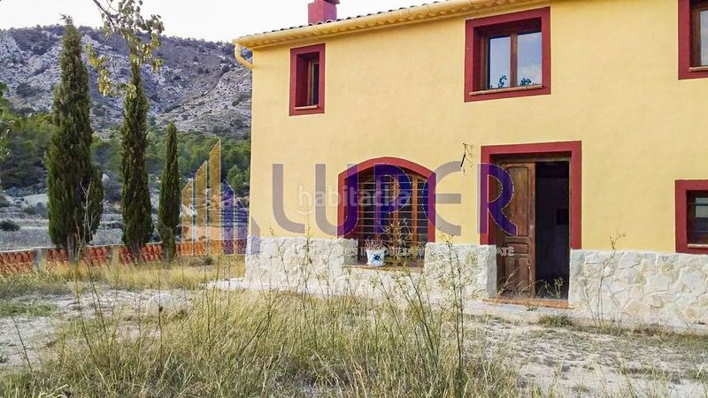 Foto 296c5a95-b9c4-4d1c-9d83-4f9272c1a971. Casa a Xixona