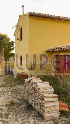 Foto a512f2e8-844b-4e66-939c-1c8dd7cb8f3b. Casa a Xixona