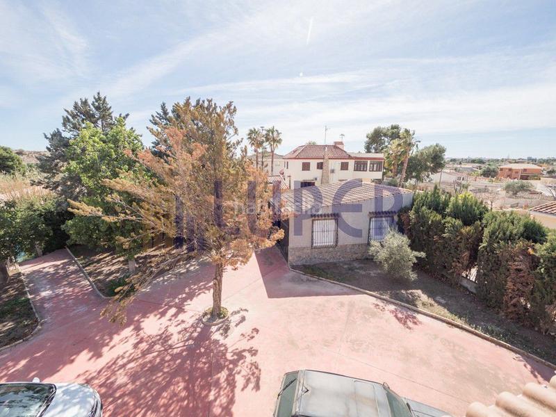 Foto c176f106-ab19-4f5c-a5fb-5ce8f18492a2. Chalet en Los Girasoles Sant Vicent del Raspeig