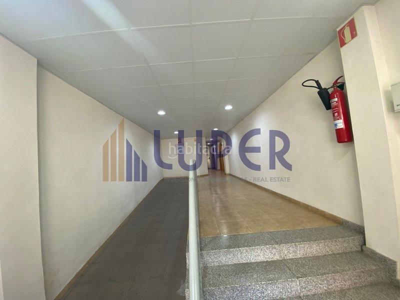 Foto c6b5bcf2-91a4-4e3a-89fa-45ff9df0e2a9. Autoparkplatz in Norte Sant Vicent del Raspeig