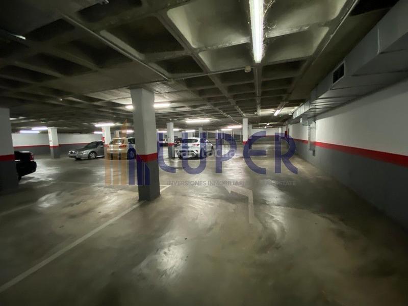 Foto db012fbb-8a14-405c-80e0-27757722b556. Parking voiture dans Norte Sant Vicent del Raspeig