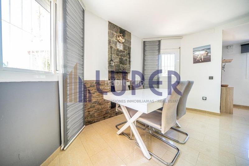 Foto 0c1809d0-cc70-4a99-aa2c-6e2fc4d0ccde. Xalet amb aparcament piscina a Los Girasoles Sant Vicent del Raspeig