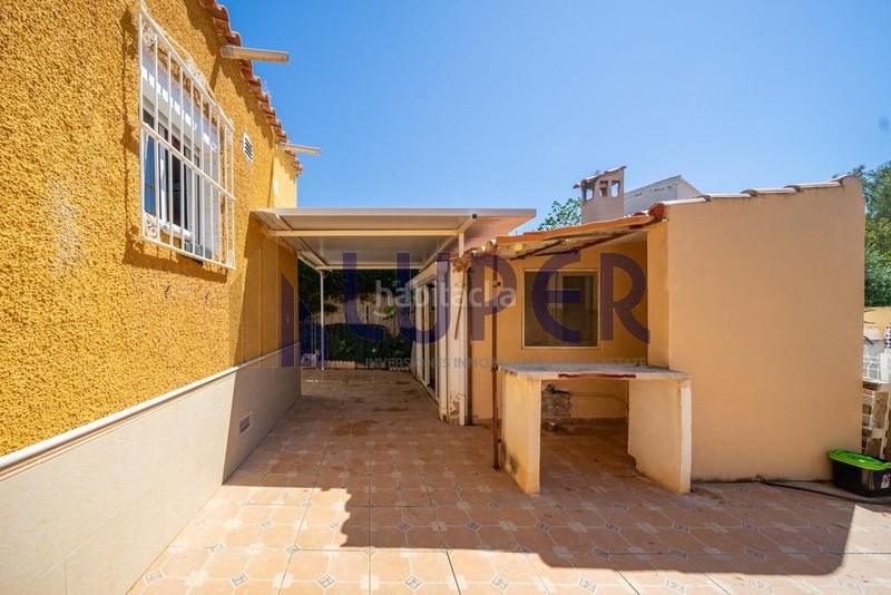 Foto 3e610777-9313-418c-bf0b-83ceb78eb097. Xalet amb aparcament piscina a Los Girasoles Sant Vicent del Raspeig