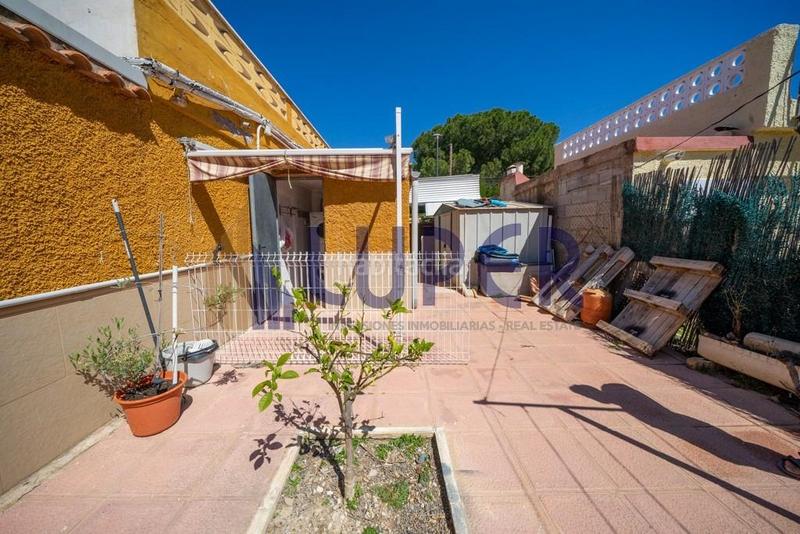 Foto 64dc7b6b-d5f5-491f-a411-ae2731c9f15b. Xalet amb aparcament piscina a Los Girasoles Sant Vicent del Raspeig