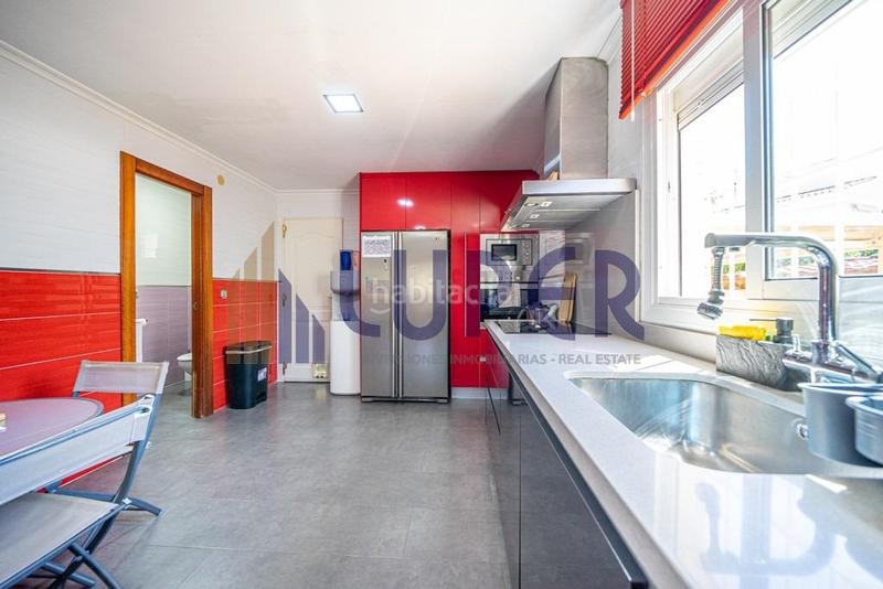 Foto 6ca4e061-99ac-45bf-9fde-1002e1fc2012. Xalet amb aparcament piscina a Los Girasoles Sant Vicent del Raspeig