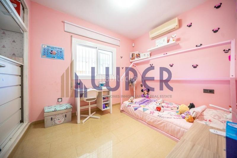 Foto 7b511653-323d-427c-a3eb-e1ac9b101384. Xalet amb aparcament piscina a Los Girasoles Sant Vicent del Raspeig