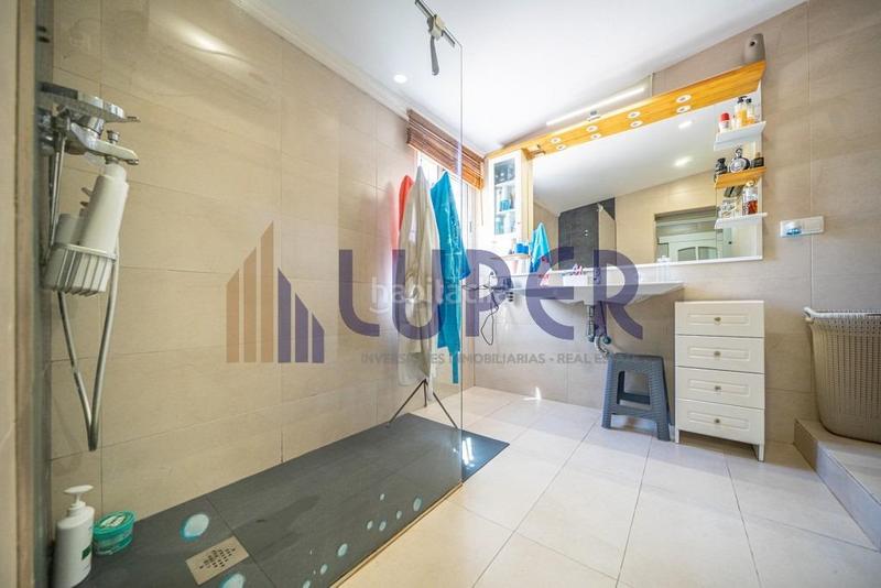 Foto 900ab8e5-b4e6-47b8-b45d-c67b0a71dd0a. Xalet amb aparcament piscina a Los Girasoles Sant Vicent del Raspeig