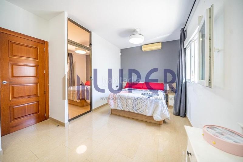 Foto a511b920-451a-4965-aef9-74c746beaac0. Xalet amb aparcament piscina a Los Girasoles Sant Vicent del Raspeig