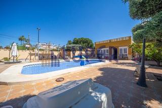 Chalet à Los Girasoles. Venta de chalet en girasoles a un precio inmejorable