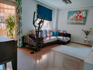 Appartement à Centro. Luper ofrece en zona centro de san vicente un piso listo para di
