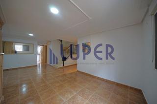Casa en Centro. Bungalow unifamiliar en san vicente zona centro de salud