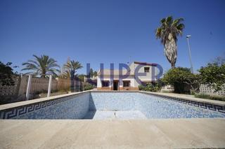 Chalet à Haygon-Universidad. Luper inmobiliaria ofrece magnifico chalet de 120 m2, en buen es