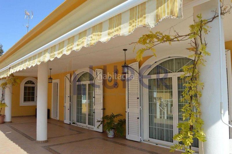 Foto b1265a33-8f28-48ef-a627-7b85f2ff4cbd. Chalet  en san vicente zona girasoles en Los Girasoles Sant Vicent del Raspeig