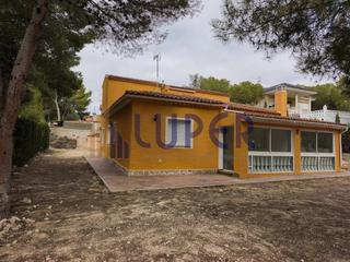 Chalet in Tibi. Chalet reformado en tibi, urbanización terol