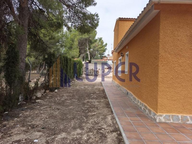 Foto 68cb8be3-9b89-41c3-88df-f35a8bea3008. Chalet  reformado , urbanización terol en Tibi