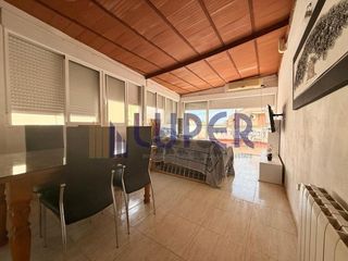 Affitto Appartamento in Centro. Luper ofrece en alquiler ático en san vicente junto al ayuntamie
