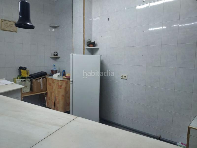 Foto e16ef756-7022-4f75-9deb-21ab168cd997. Lloguer local comercial a Reina Victoria - Miguel Hernández Elche / Elx